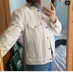 Levi’s white denim coat